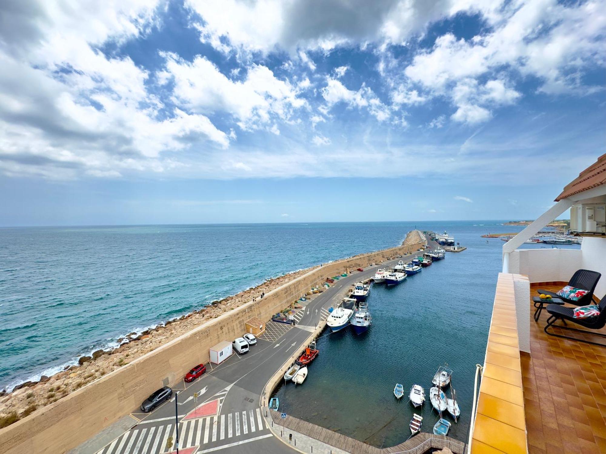 Charming Sea Front 3 Bedroom Apartment - Incredible Views! L'Ametlla de Mar Exterior photo