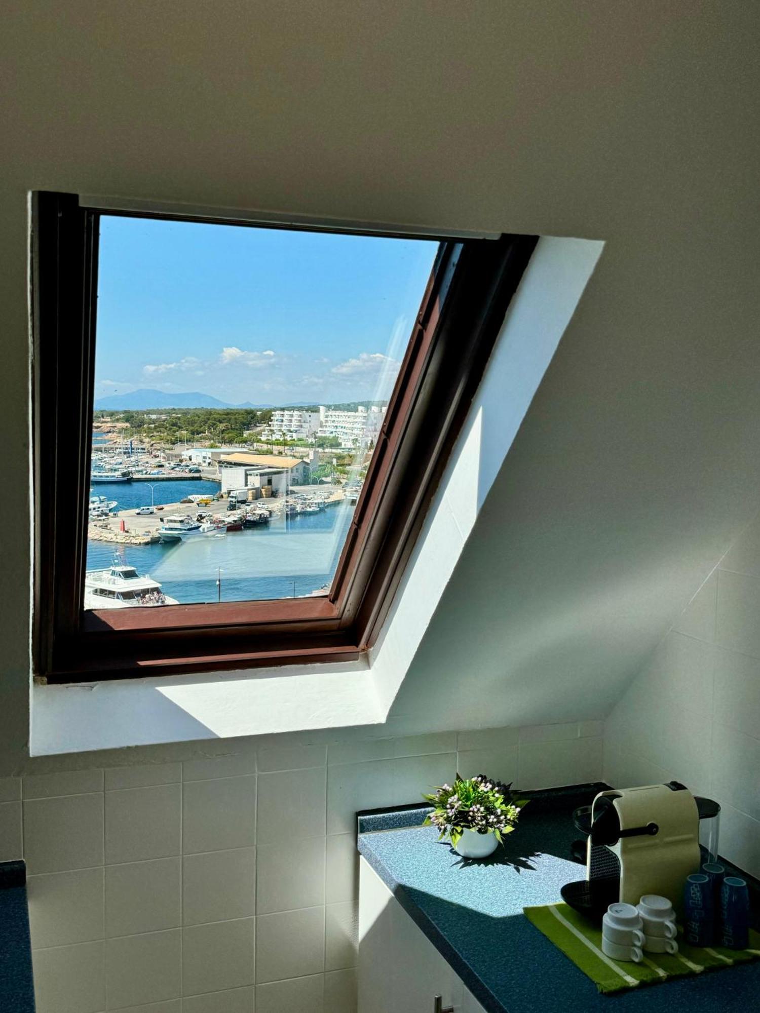 Charming Sea Front 3 Bedroom Apartment - Incredible Views! L'Ametlla de Mar Exterior photo